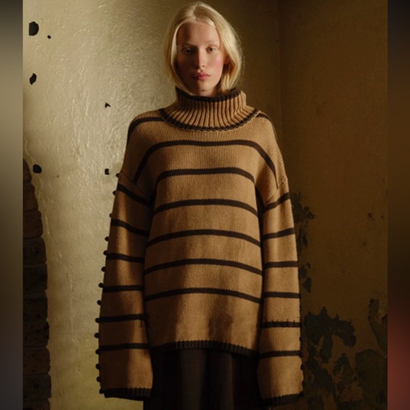 Joslin cashmere sweater - Picture 2 of 10
